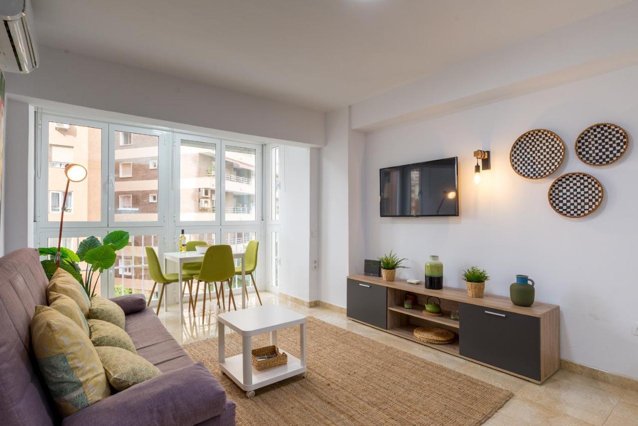 Mp5-Just Renovated Apartment Right On The Beach Málaga Exteriör bild