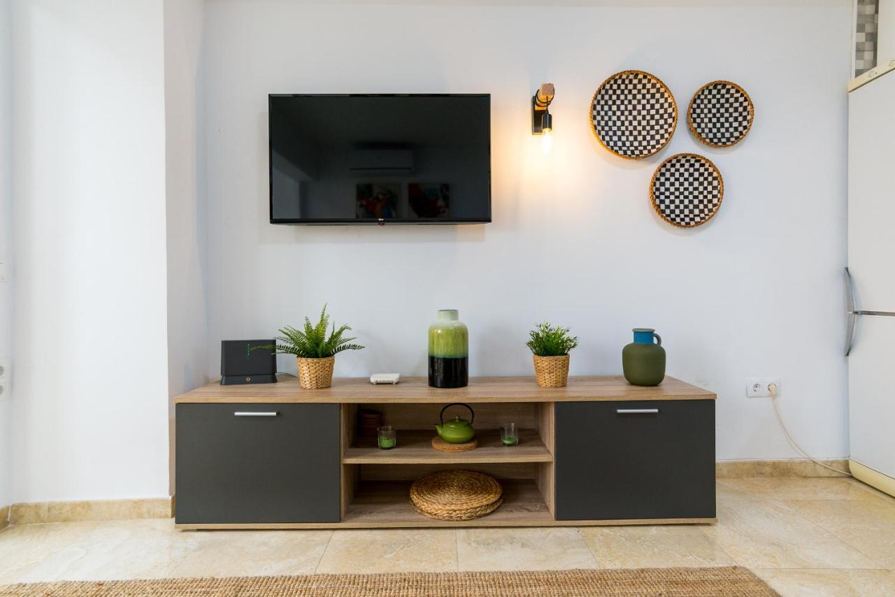 Mp5-Just Renovated Apartment Right On The Beach Málaga Exteriör bild